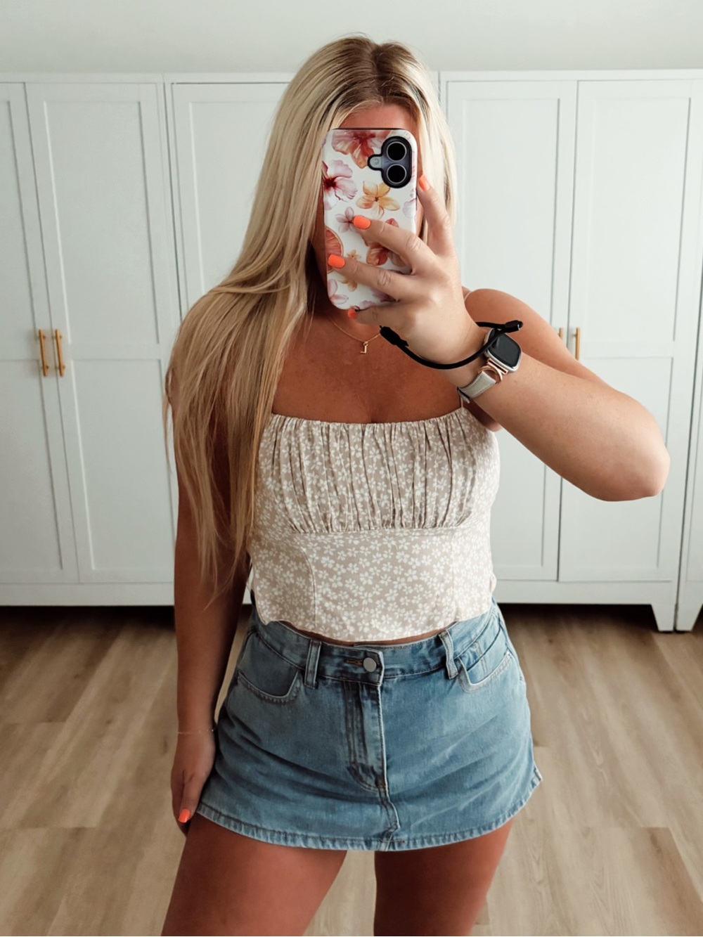 Beige and white floral scrunch crop tank top